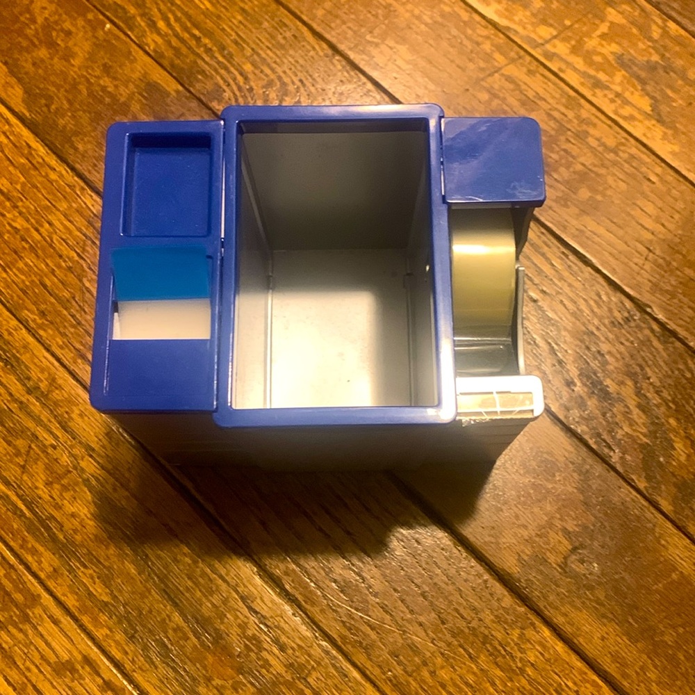 Like new desk organizer